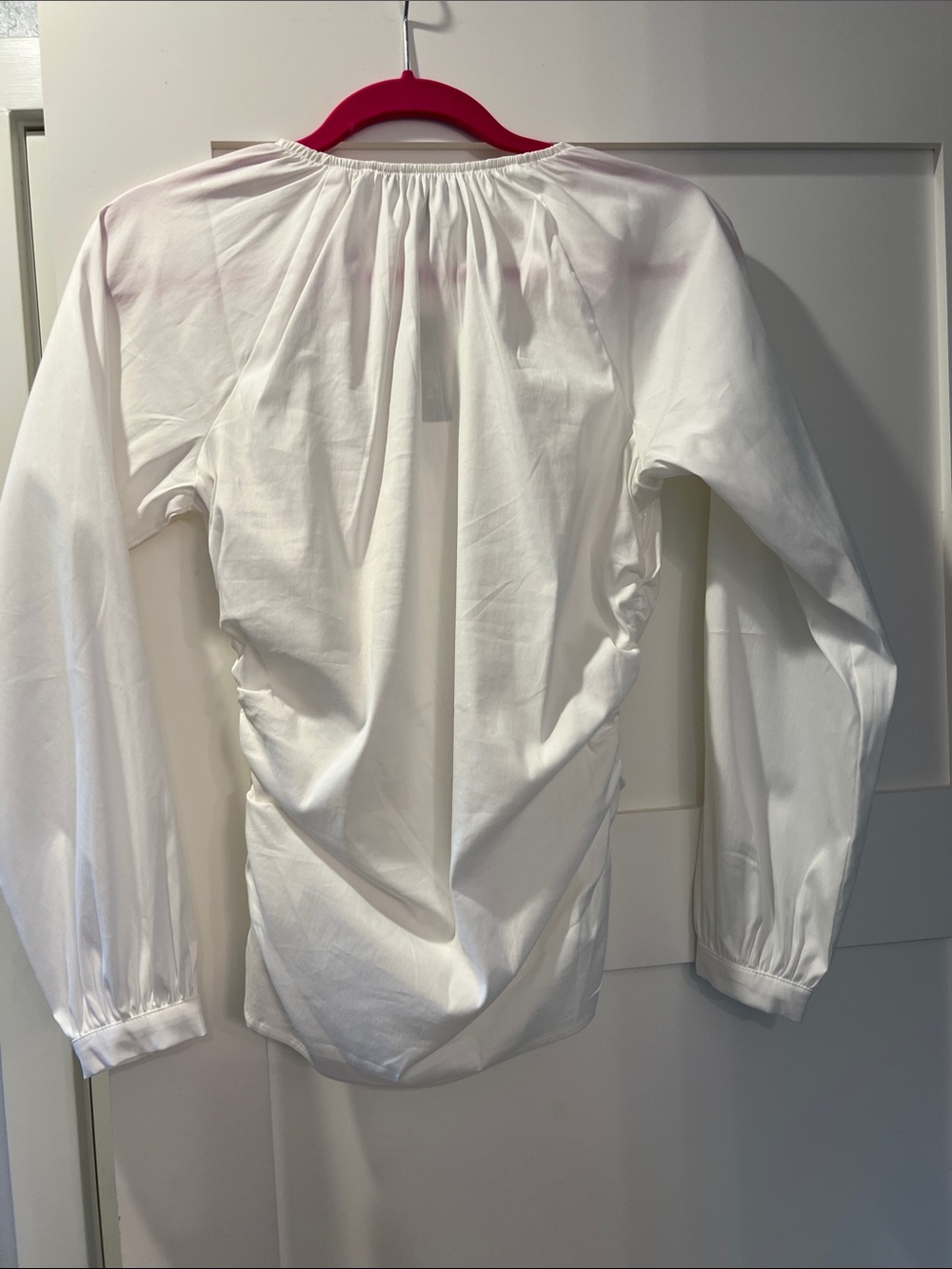 White House Black Market White Ruched V-Neck Long Sleeve Top - Picture 6 of 6